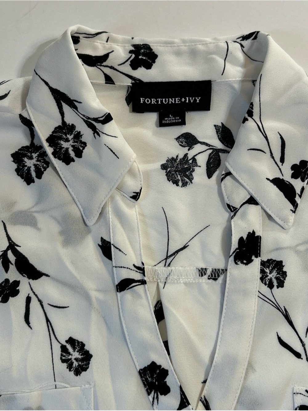 Fortune + Ivy Blouse Top Shirt Black White Floral Button Front Semi Sheer Career